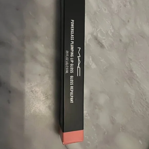 MAC Powerglass Plumping Lip Gloss โ Full Size โ Shade: 297 Gee That's Swell - Picture 2 of 2